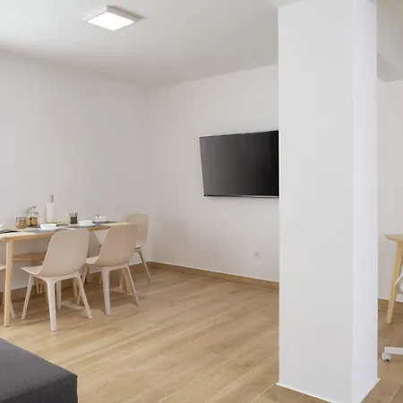 A 270 M. Del Casco Viejo, A/C, 3 Habi. Y 2 Banos Apartment Bilbao Exterior photo