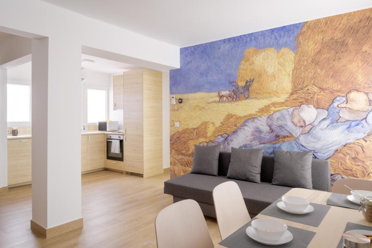 Apartment A 270 M. Del Casco Viejo, A/c, 3 Habi. Y 2 Banos